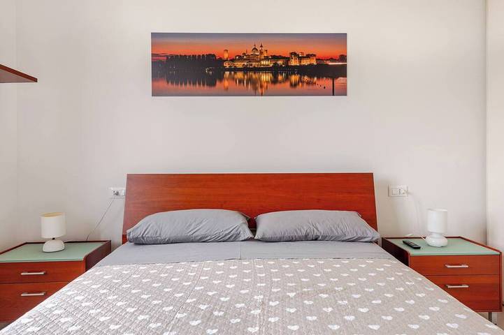 Ganze Wohnung, Bellamantova 4 ♡ ♡ ♡ ♡ in Mantua, Mantua Provinz