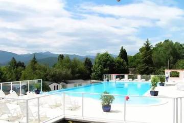 Camping pour 4 Personnes dans Montréjeau, Haute-Garonne, Photo 3