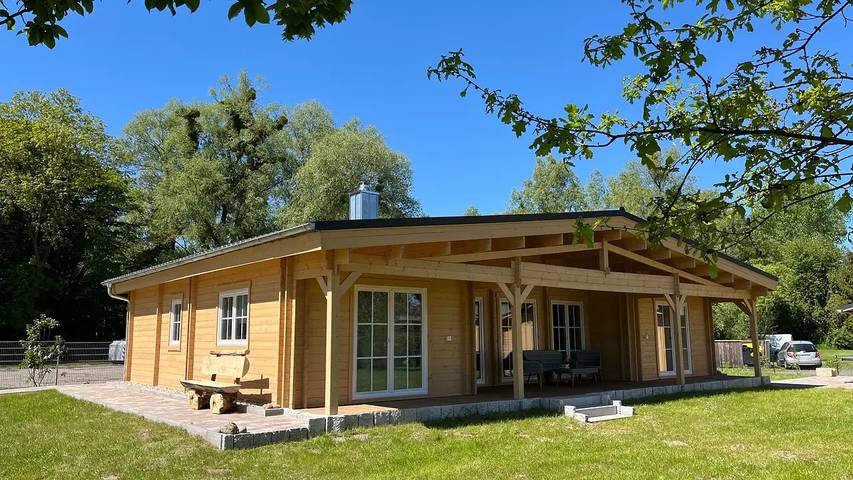 Ferienhaus für 6 Personen, mit Garten und Terrasse in Eggesin