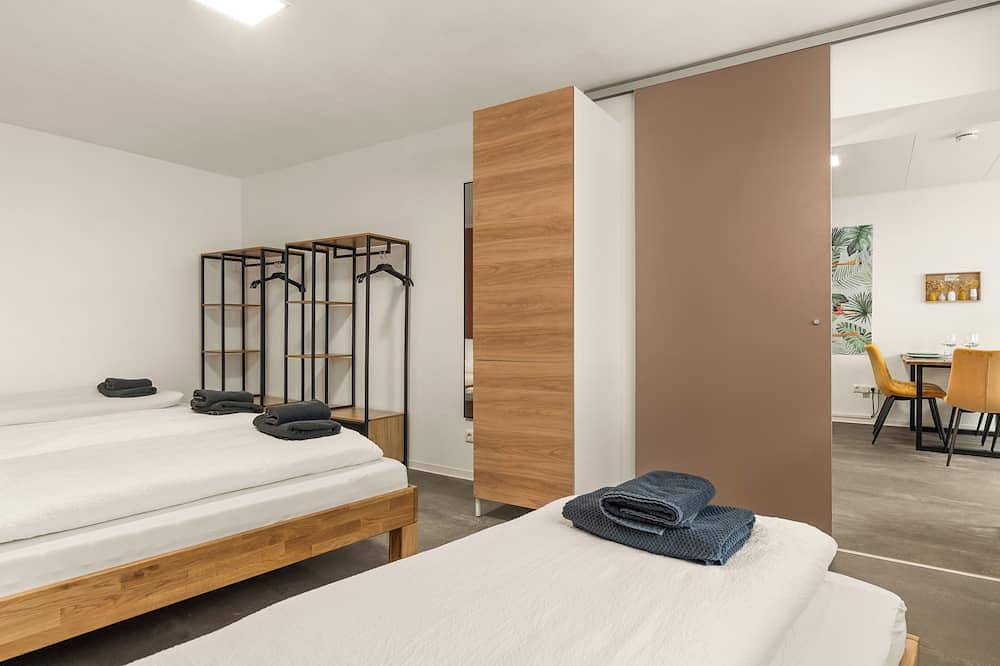 Ganze Wohnung, Flamingo - Design Altbau, Zentral, Terrasse, Ps4 & Stream in Frankenberg (Eder), Waldecker Land