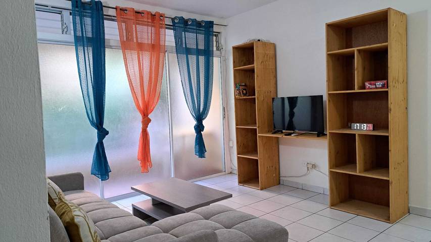 Gîte pour 4 personnes, avec terrasse à Le Lamentin - 2