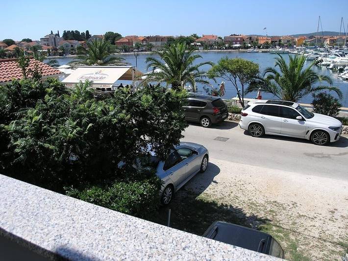 Gîte pour 4 personnes, avec terrasse à Bibinje - 2