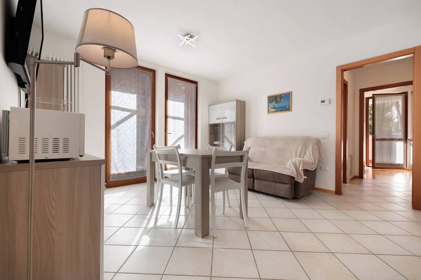 Entire apartment, Apartment 'Gima' with Mountain View, Private Terrace and Balcony in Villa Lagarina, Garda Mountains