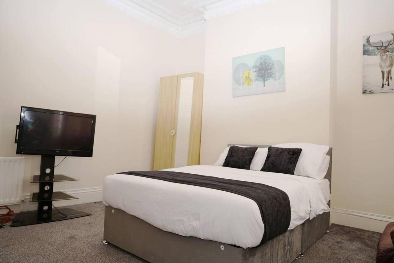 Double Room with Park View in Newcastle upon Tyne, Tyne and Wear