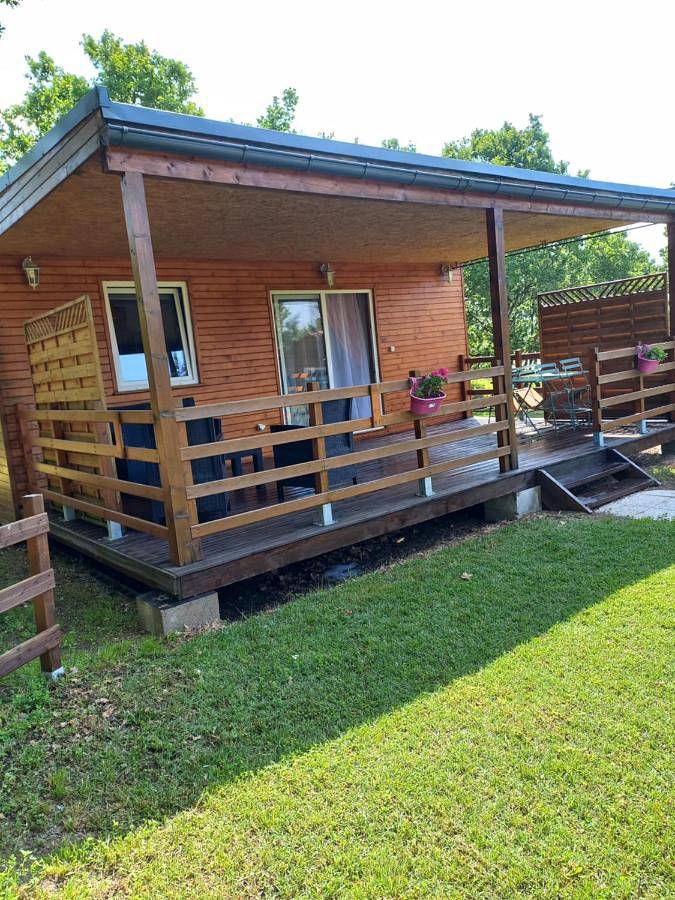 Gîte pour 3 personnes, avec vue ainsi que piscine et jardin à Montolieu - 3