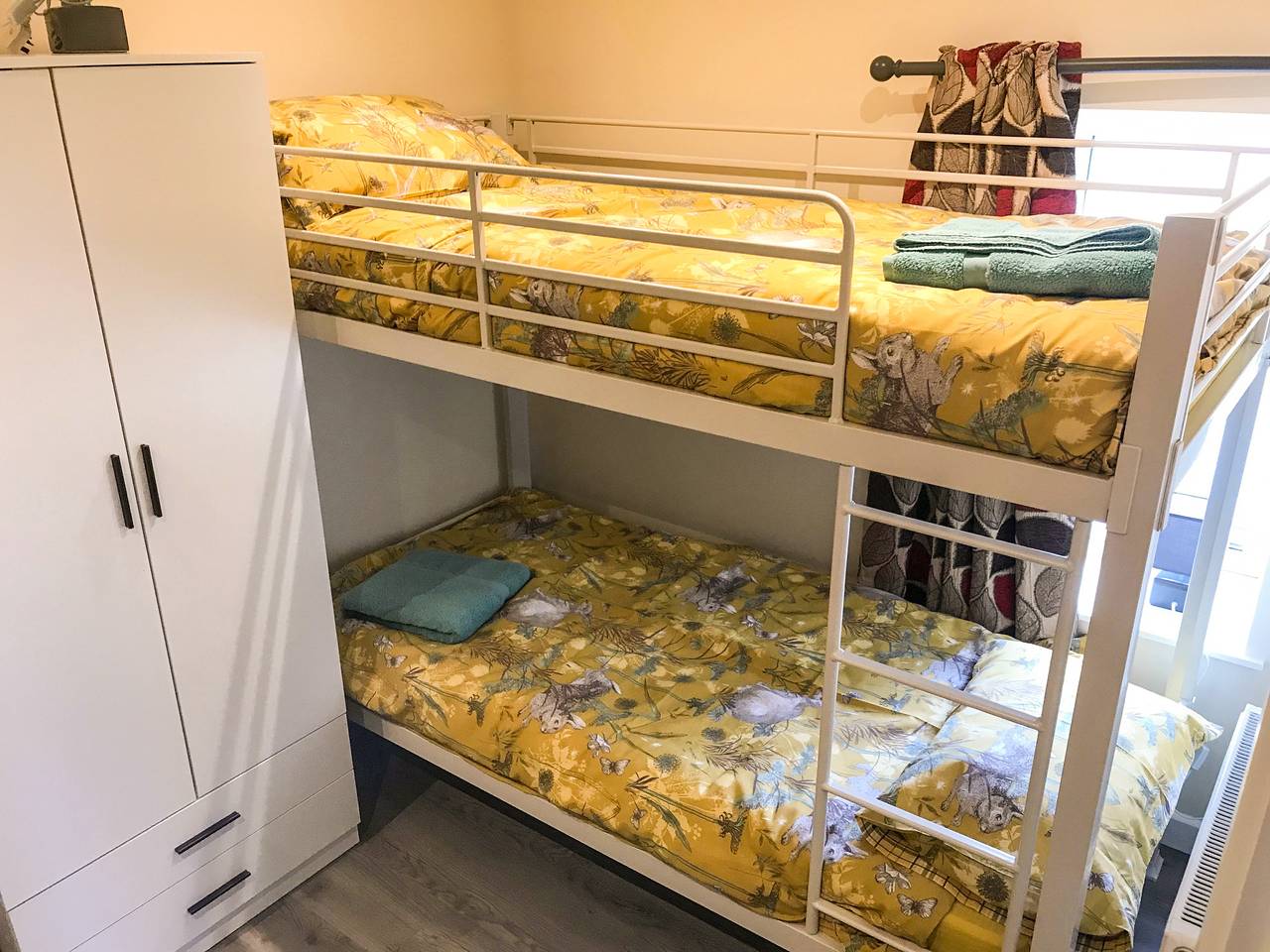 Entire holiday apartment, Rabbits Warren Sleeps 4 Bike-Friendly in Gloucestershire