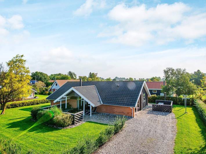 Ferienhaus für 10 Personen, mit Whirlpool und Pool sowie Terrasse, mit Haustier in Pøt Strandby - 2