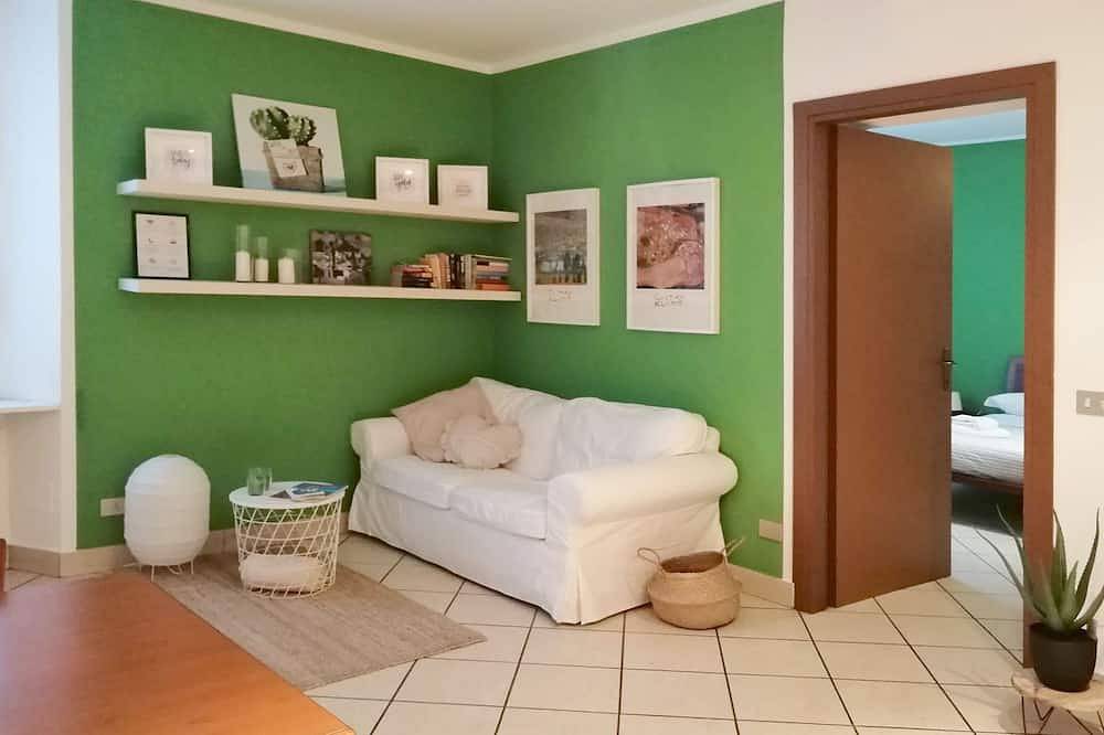 Entire apartment, Lovely Apartment For 2 In Downtown in Como, Lake Como