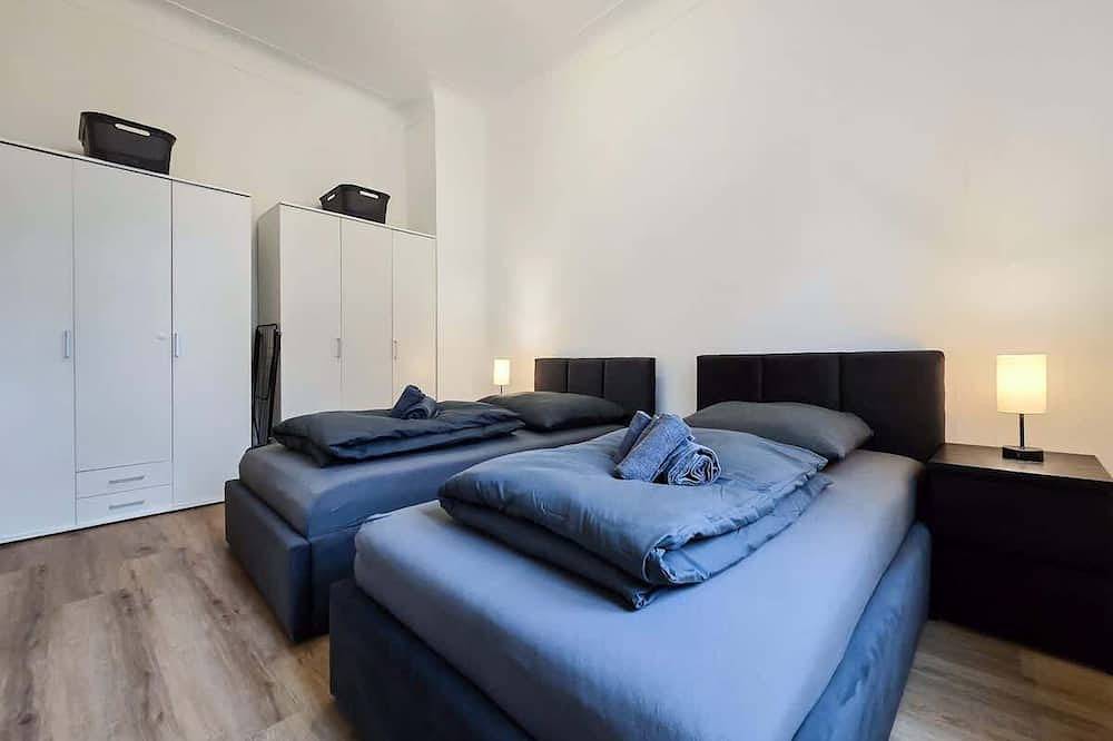 Ganze Wohnung, Alpha Apartments: 2 Sz für 4, ruhige Lage in Krefeld, Niederrhein