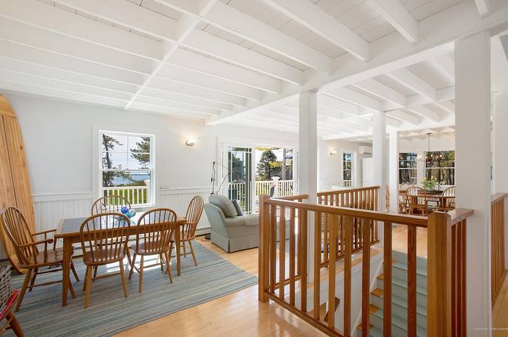 Vacation rental for 7 people, with yard and balcony as well as hot tub in Kennebunkport