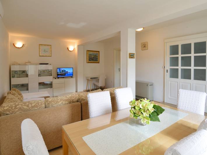 Ferienwohnung für 7 Personen, mit Terrasse auf Ciovo - 3