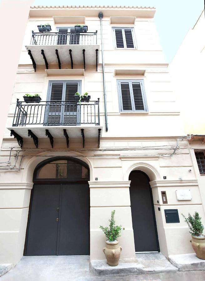 Palazzo al Carmine in Monreale, Provincia di Palermo
