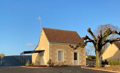 Gîte pour 6 personnes, avec jardin et terrasse à Thésée