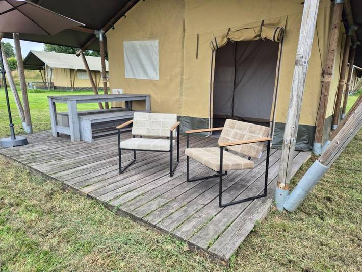 Gîte pour 5 personnes, avec vue ainsi que jardin et piscine, animaux acceptés à Luzy - 2