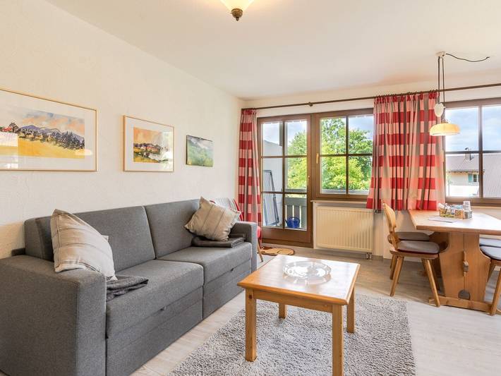 Ferienwohnung für 4 Personen, mit Sauna und Balkon sowie Pool in Bad Hindelang