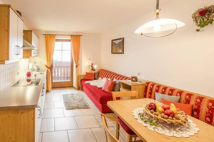 Gîte pour 5 personnes, avec jardin dans San Giacomo
