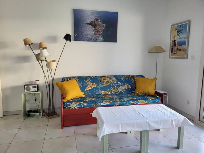 Gîte pour 5 personnes, avec piscine ainsi que vue et jardin dans Plage de San Peire - 3