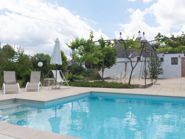 Ferienwohnung für 8 Personen, mit Garten und Pool in Cisternino