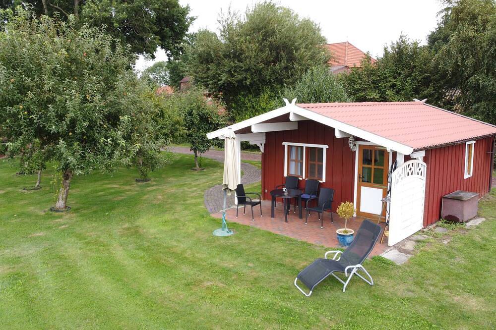 Ganze Wohnung, Karpfenhütte - Ferienhof Am Birkensee 55125 in Detern, Ostfriesland