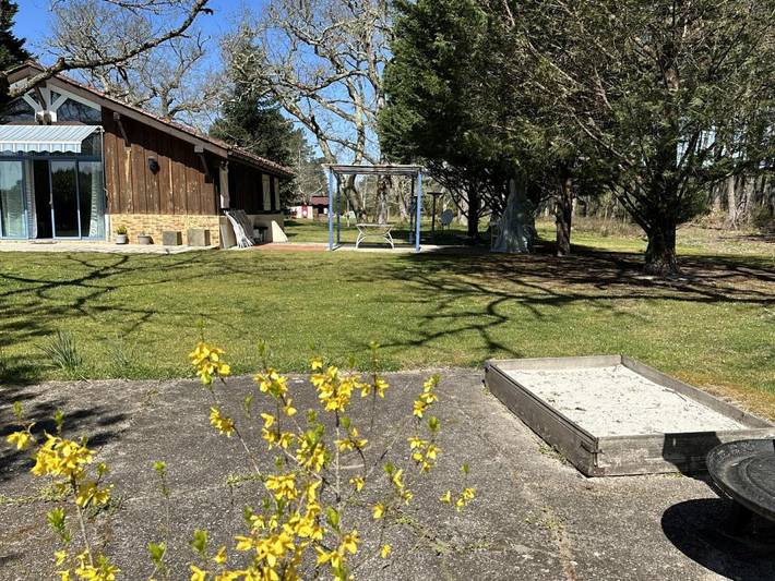 Gîte pour 6 personnes, avec jardin à Onesse-Laharie - 2