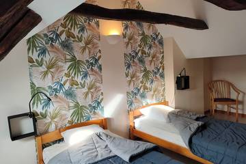 Gîte pour 4 personnes, avec jardin à Valette