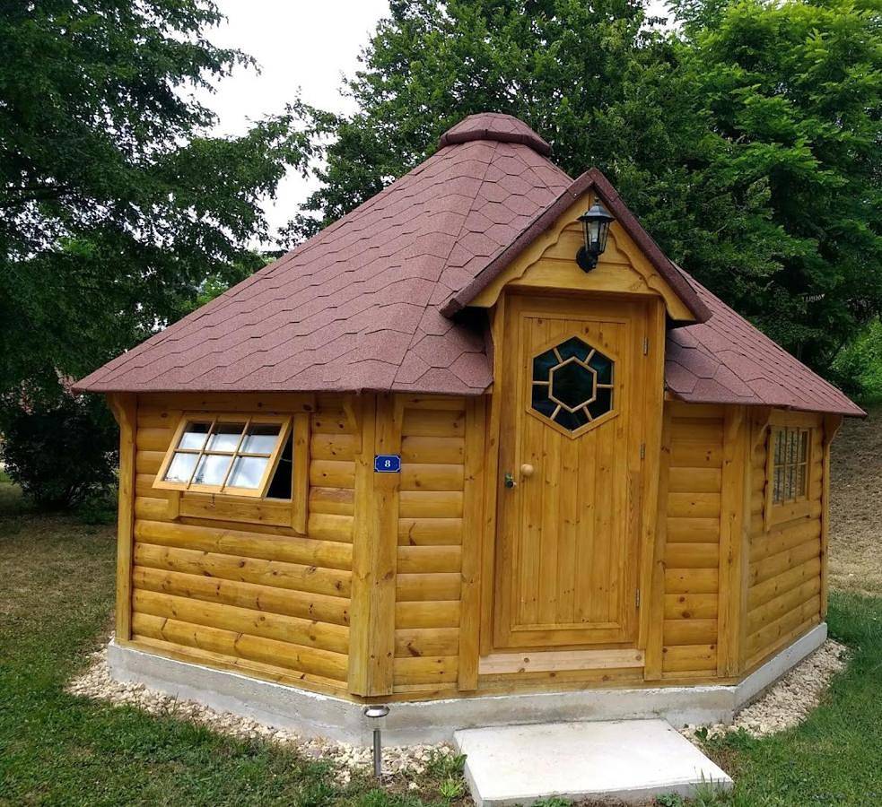 Family Studio in Bairon-et-ses-Environs, Ardennes
