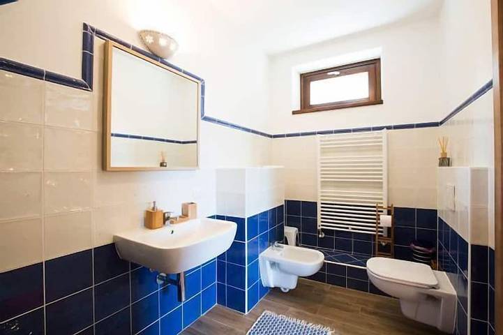 Monolocale in villa nelle Langhe con piscina, accessibile ai disabili in Cossano Belbo, Langhe