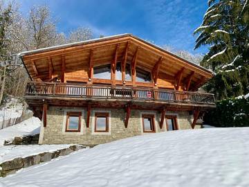 Chambre d’hôte pour 3 personnes, avec jardin et vue dans Les Carroz