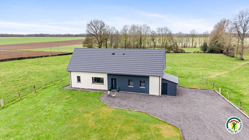 Gîte pour 2 personnes, avec jardin et sauna