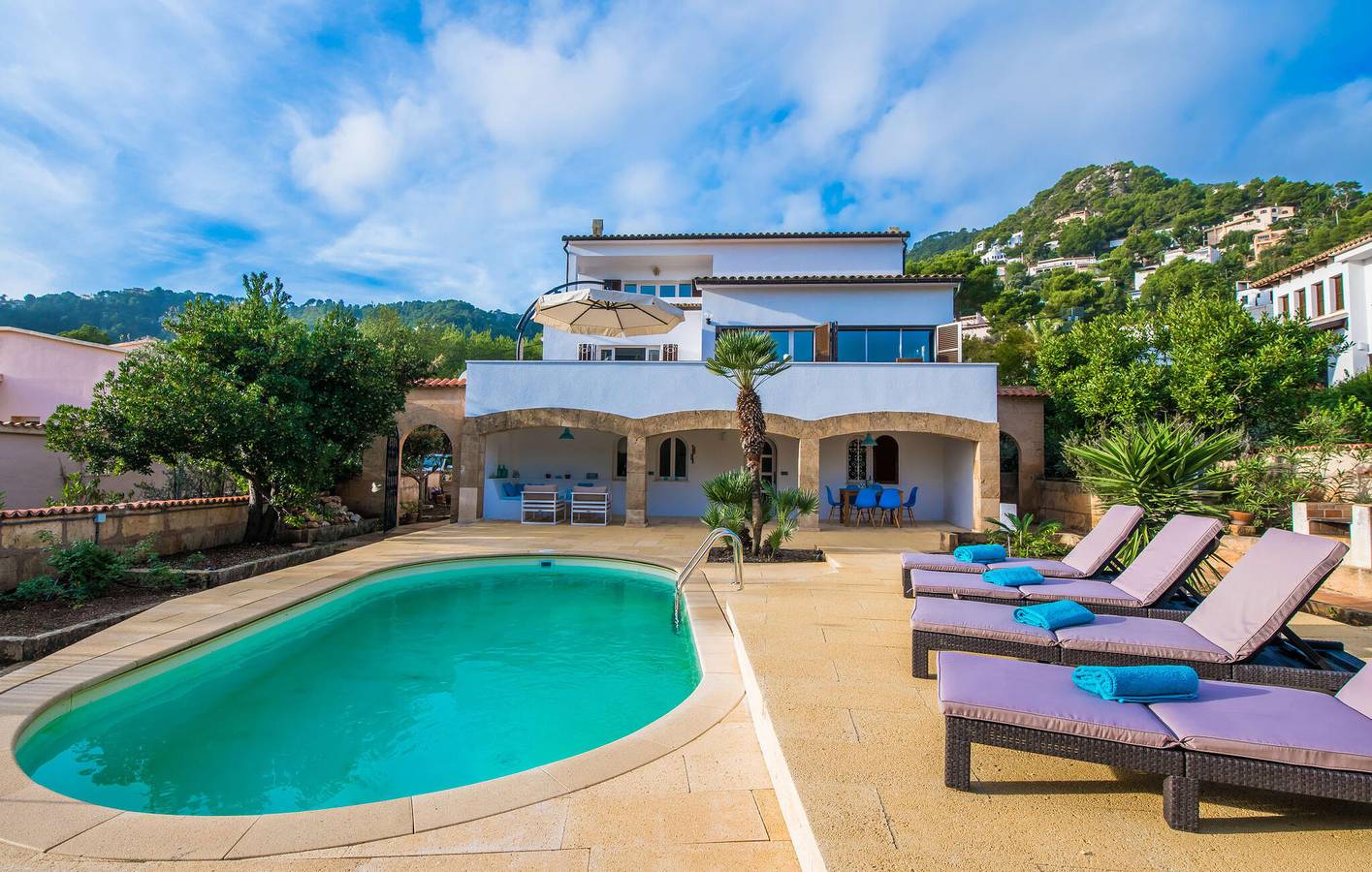 Rückzugsort mit Meerblick, Terrasse, Pool und Strand in der Nähe in Costa de Canyamel, Capdepera