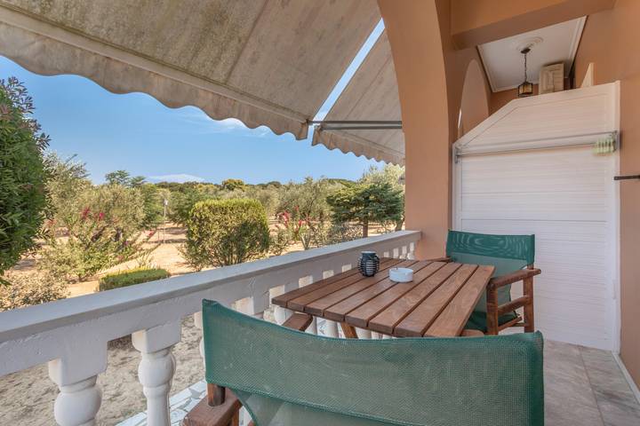 Location de vacances pour 2 personnes, avec jardin et balcon à Zante