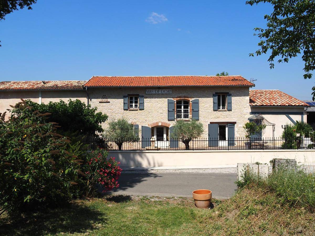 Le Mas de Doat, Gîte de Charme 4 étoiles dans le Triangle d Or proche Gaillac et Albi in Senouillac, Région d'Albi