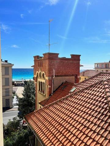 Maison d’hôte pour 2 personnes, avec vue et terrasse dans Finale Ligure
