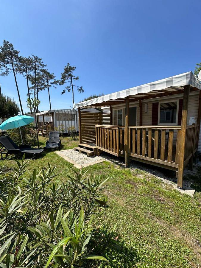 Two-Bedroom Bungalow in Saint-Julien-en-Born, Côte d’Argent