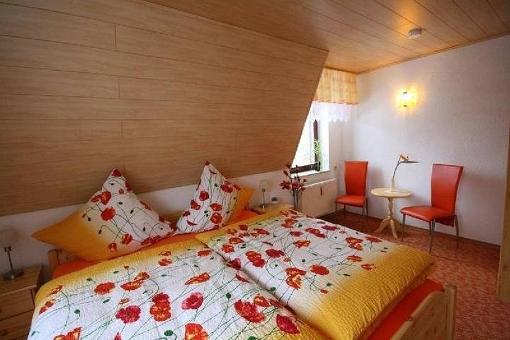 Ganze Ferienwohnung, Ferienwohnung Panoramablick in Neudorf, Sehmatal