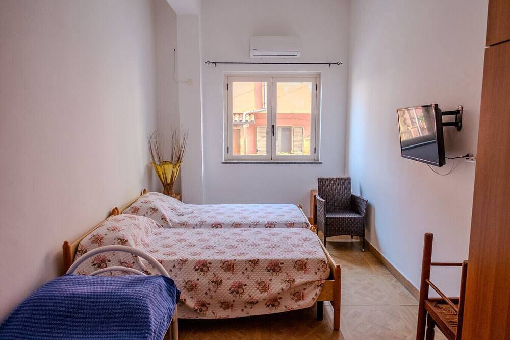 Casa Vacanza \"Apri il Cancello e sei in Acqua\" in Vibo Marina, Provincia de Vibo Valentia