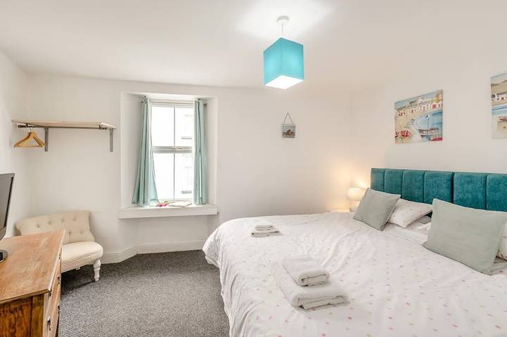 2 Bed in Brixham in Brixham, Torbay