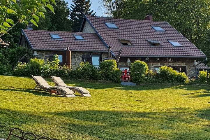 Chambre d’hôte pour 2 personnes, avec jacuzzi ainsi que sauna et jardin
