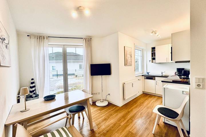 Ferienwohnung für 2 Personen, mit Ausblick und Garten in Koserow