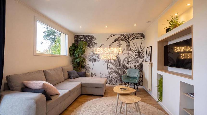 Appart’hôtel pour 3 personnes, avec Terrasse et Jacuzzi ainsi que Jardin et Vue