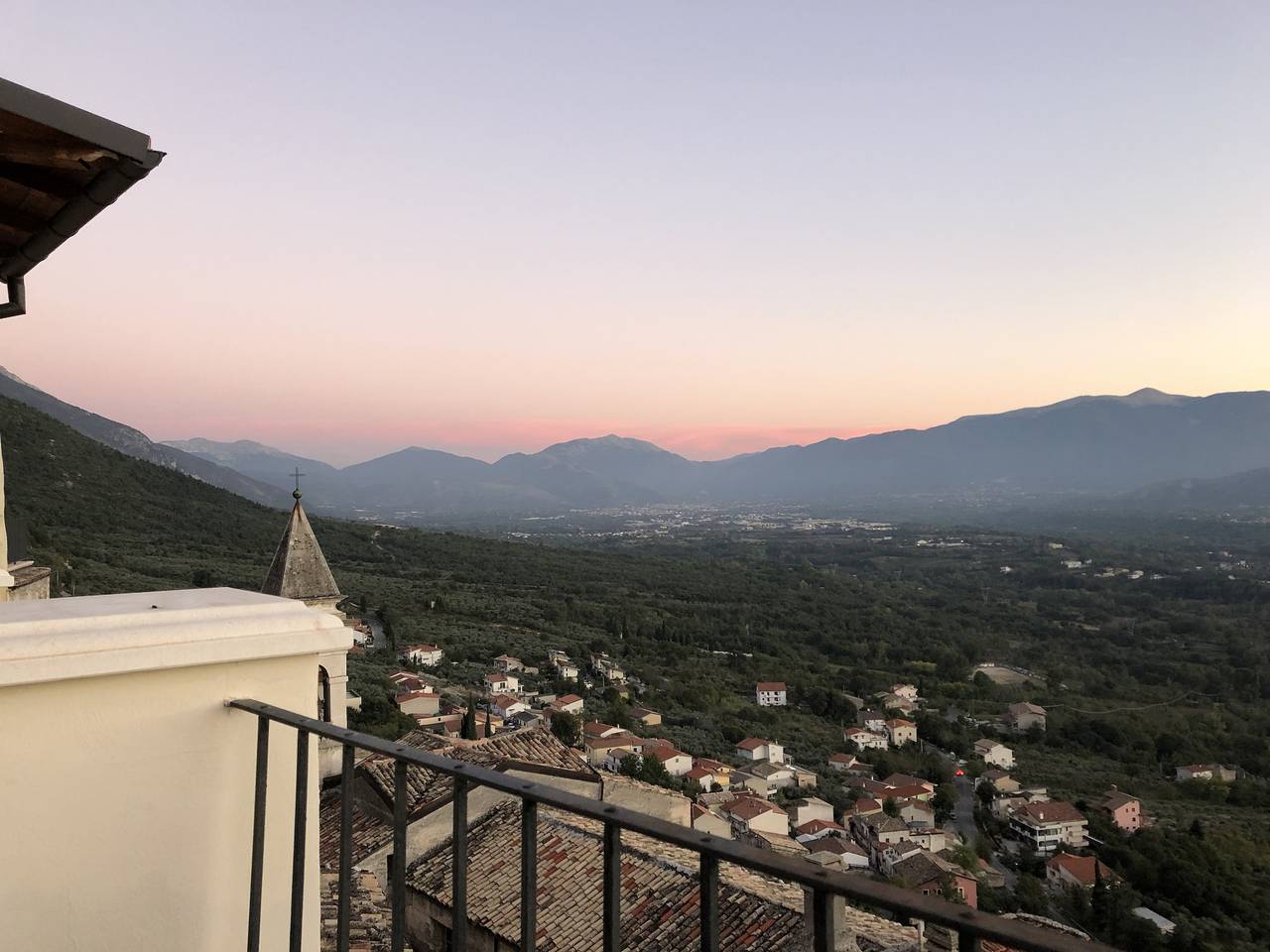 Luxury 4 bed Hillside Retreat in Roccacasale in Roccacasale, Parque Nacional de la Majella