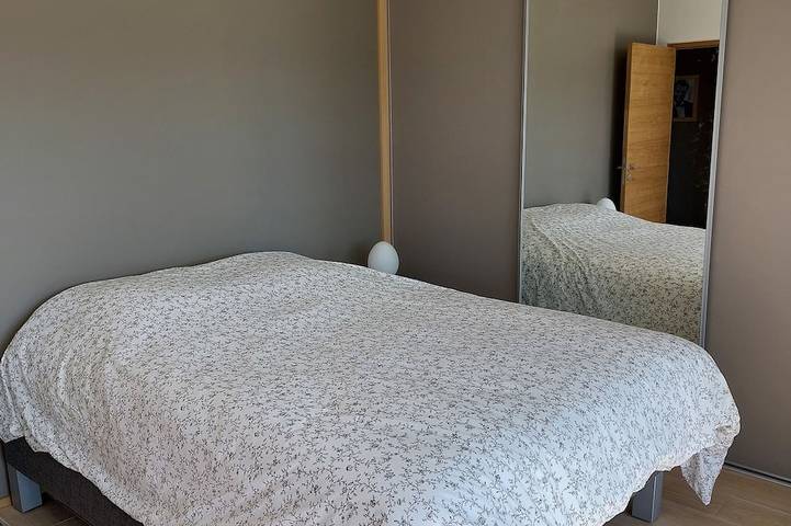 Location de vacances pour 8 personnes, avec terrasse et jardin dans Saint-Pierre-de-Curtille - 2