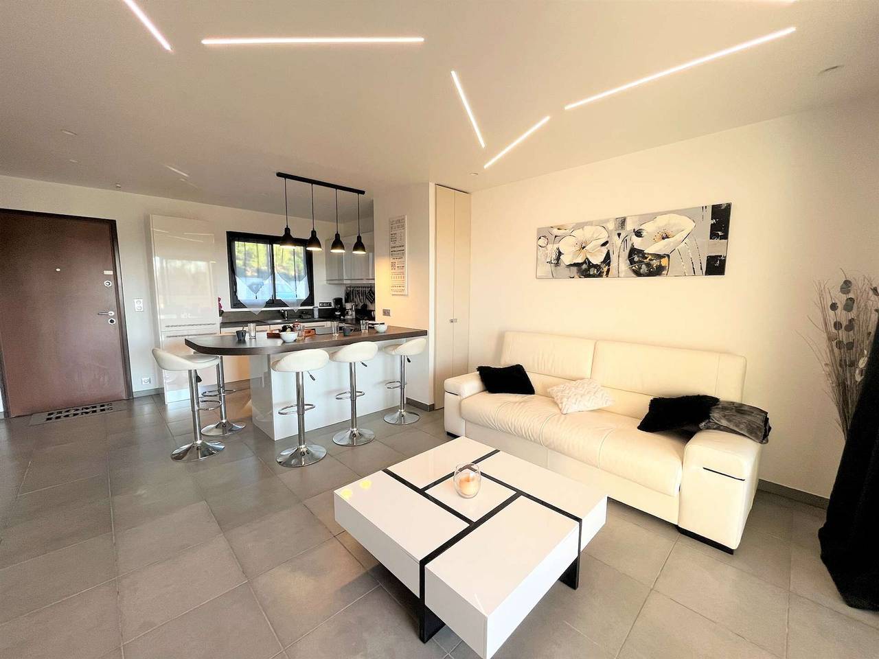 Apartamento entero, Apartamento 2 habitaciones con terraza, aire acondicionado, aparcamiento, Wifi - Porticcio in Grosseto-Prugna, Region de Ajaccio