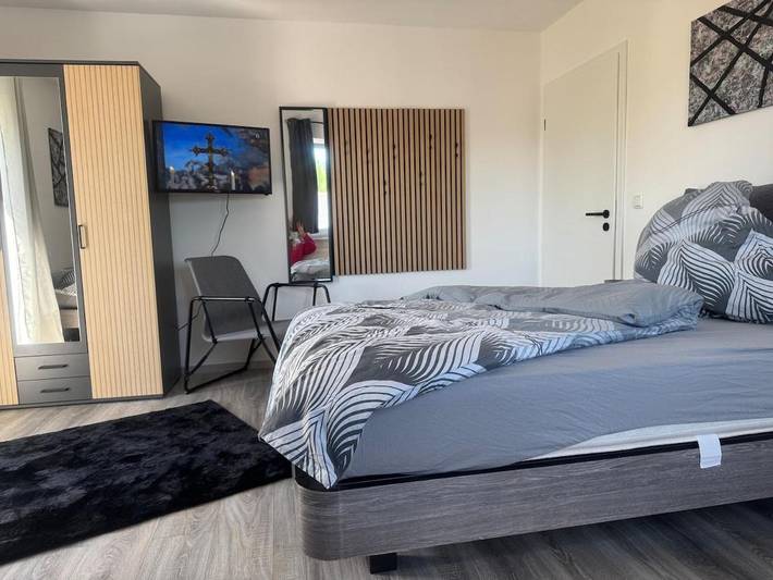 Ferienwohnung für 5 Personen, mit Terrasse und Garten sowie Ausblick