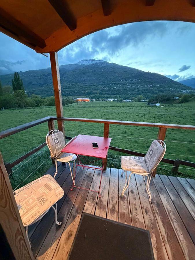 Gîte pour 2 personnes, avec vue et jardin, animaux acceptés à Villar-Saint-Pancrace - 2
