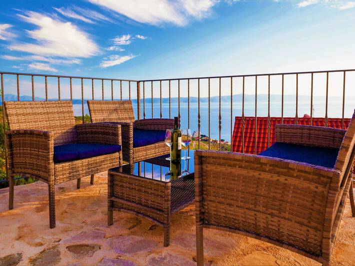 Villa in Podgora mit Pool am Strand in Podgora, Makarska Riviera