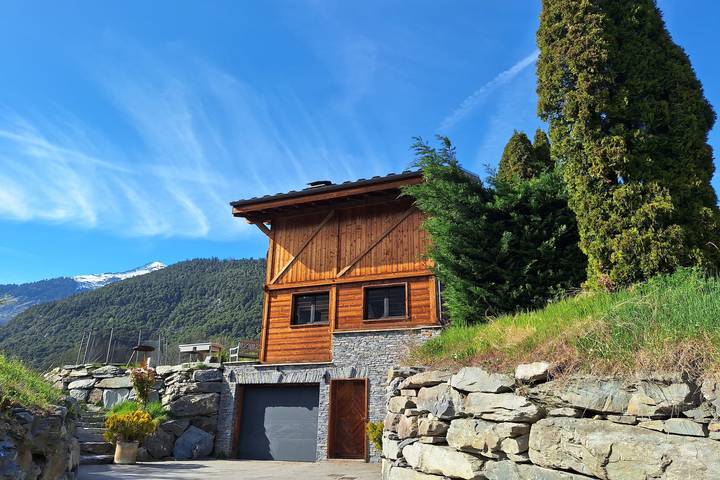 Gîte pour 6 personnes, avec Balcon ainsi que Terrasse et Jardin à Séez