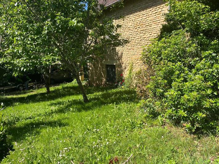 Gîte pour 3 personnes, avec jardin, animaux acceptés à Église-Neuve-de-Vergt - 2