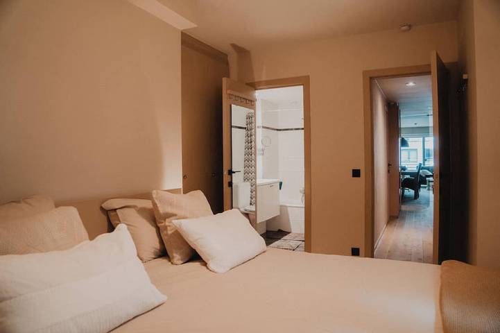 Entire apartment, Vertry at Sea | Luxury Family Apartment in Knokke | Sleeps 6 | Walking Distance to the Beach in Le Zoute, Knokke-Heist