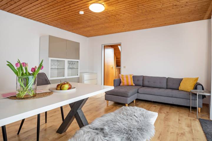 Ferienwohnung für 2 Personen, mit Garten und Balkon - 1